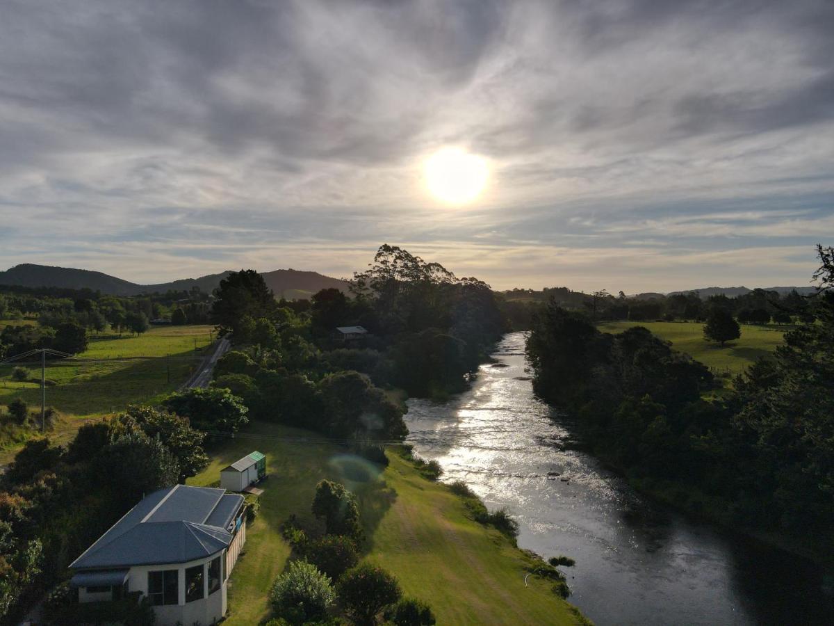 Te Awa Lodge Paihia Bagian luar foto