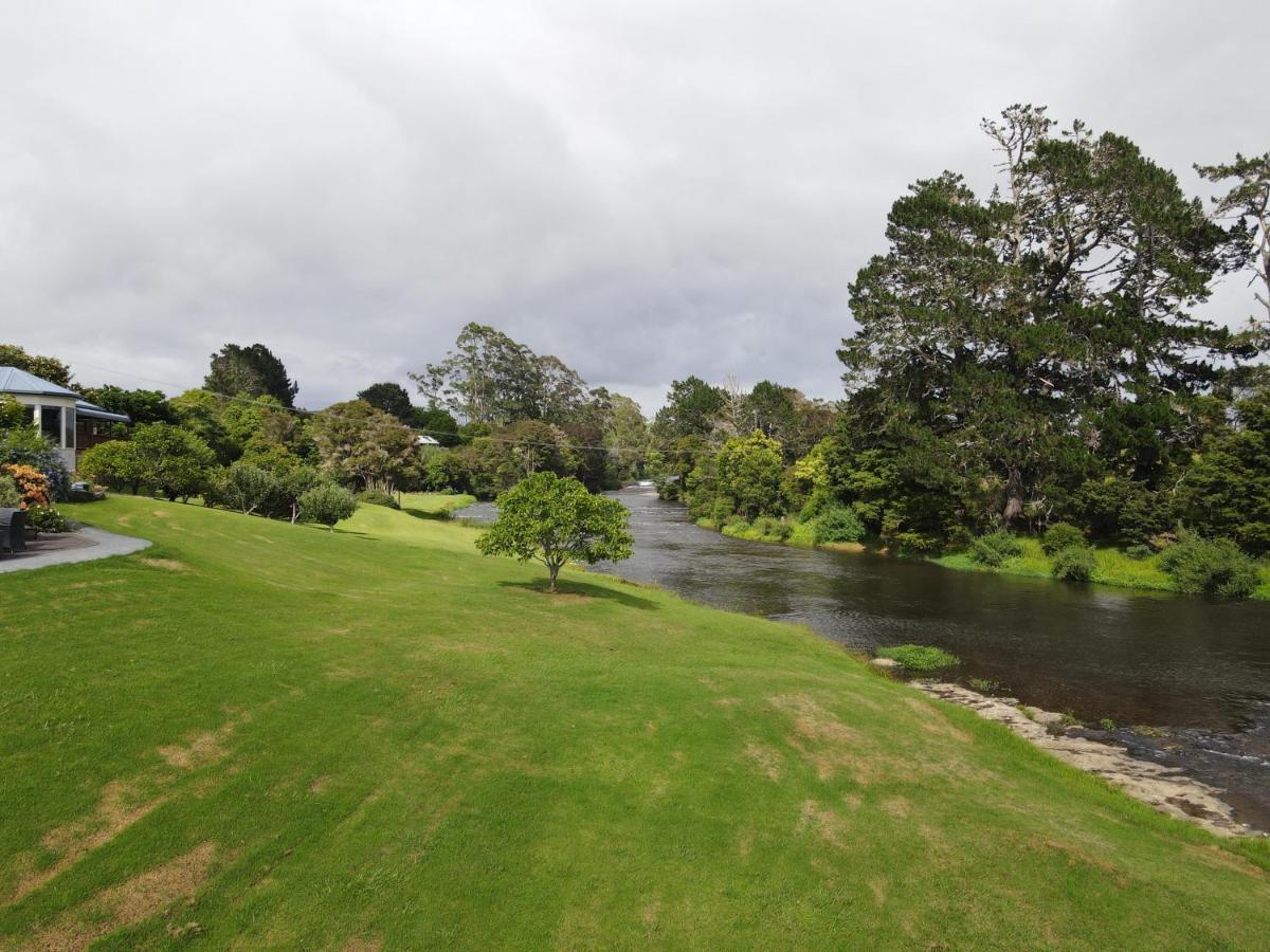 Te Awa Lodge Paihia Bagian luar foto