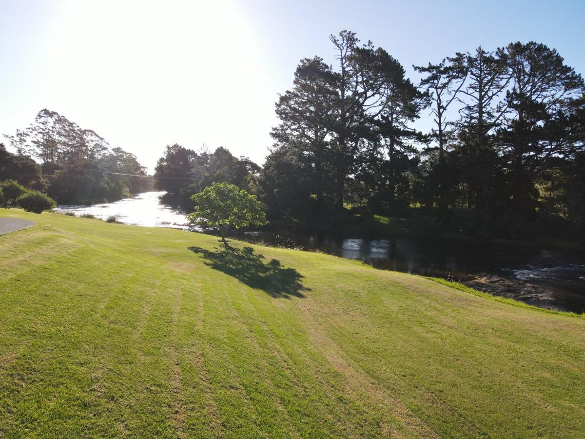 Te Awa Lodge Paihia Bagian luar foto