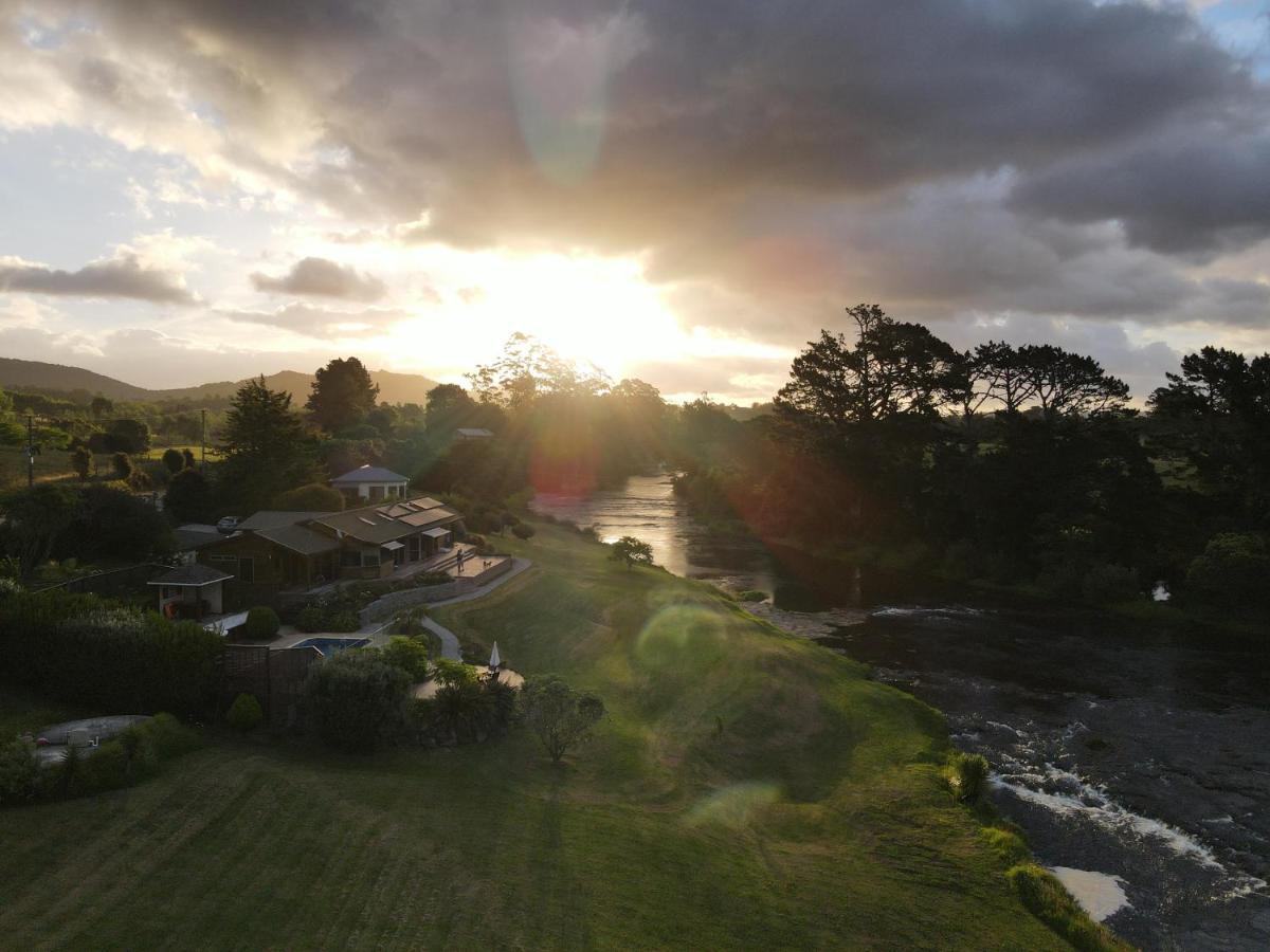 Te Awa Lodge Paihia Bagian luar foto