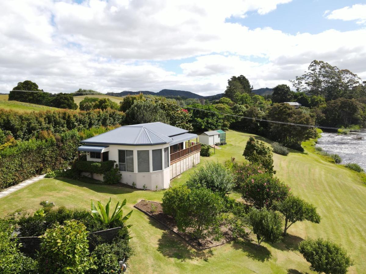 Te Awa Lodge Paihia Bagian luar foto