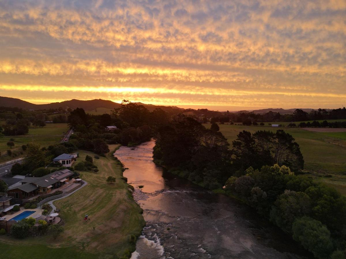 Te Awa Lodge Paihia Bagian luar foto