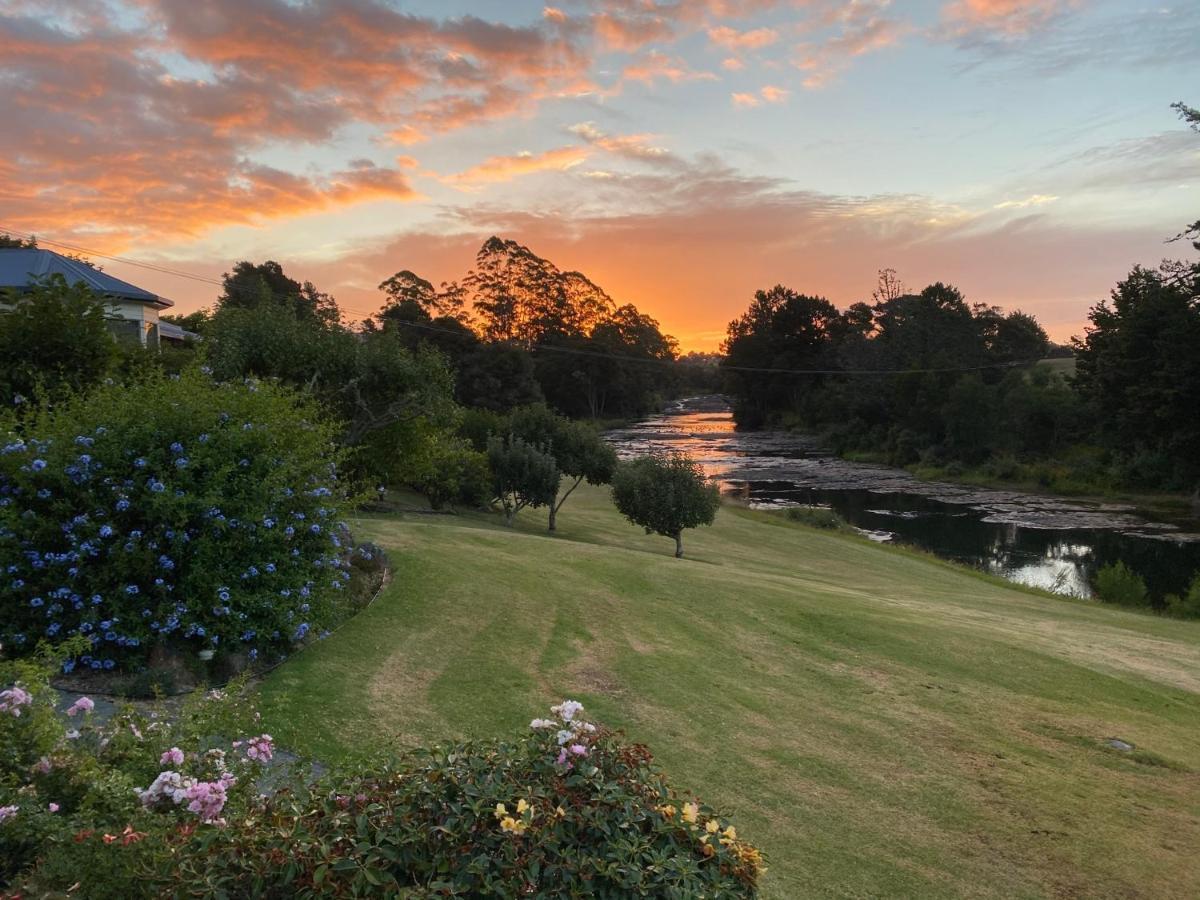 Te Awa Lodge Paihia Bagian luar foto