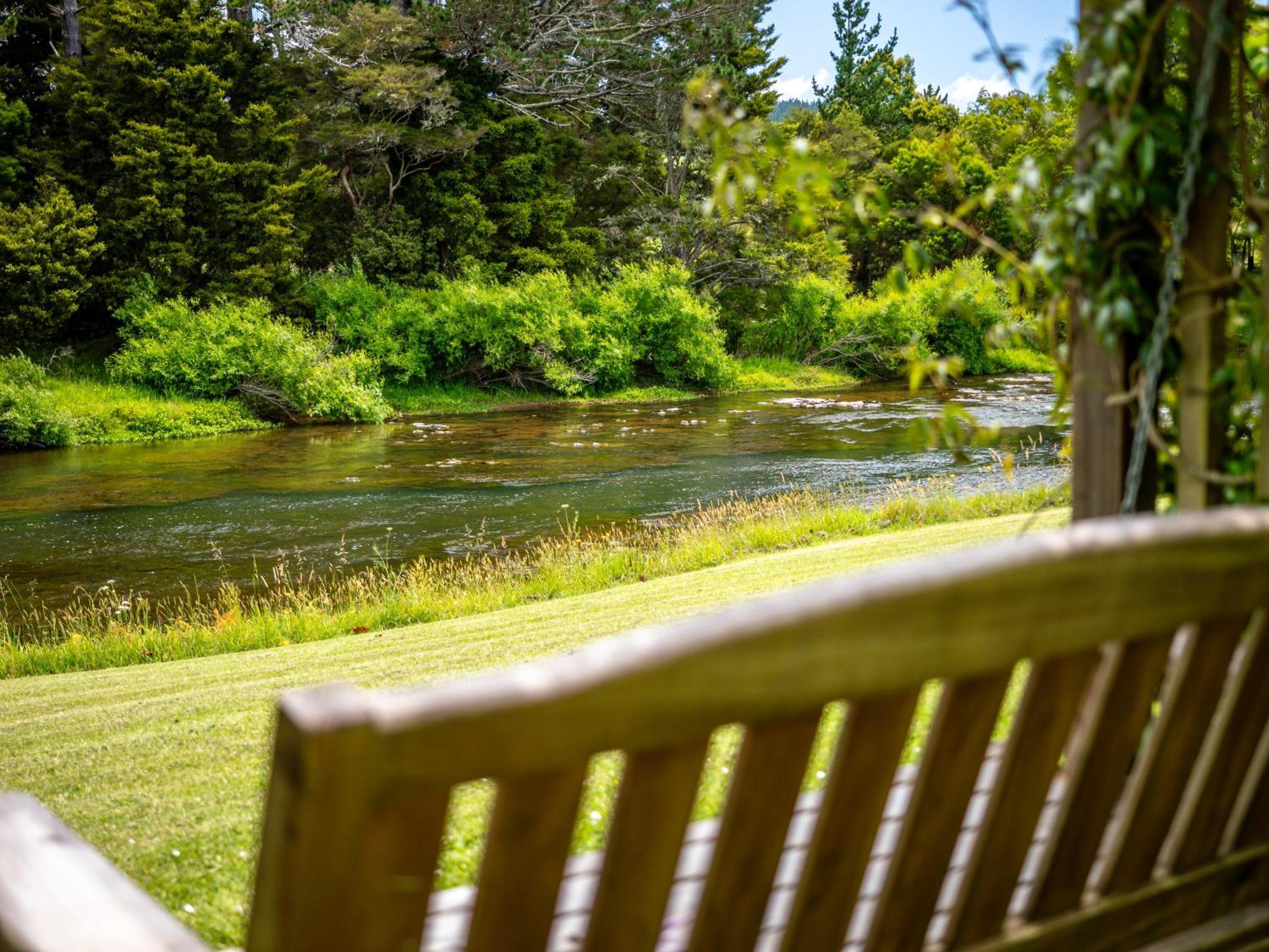 Te Awa Lodge Paihia Bagian luar foto