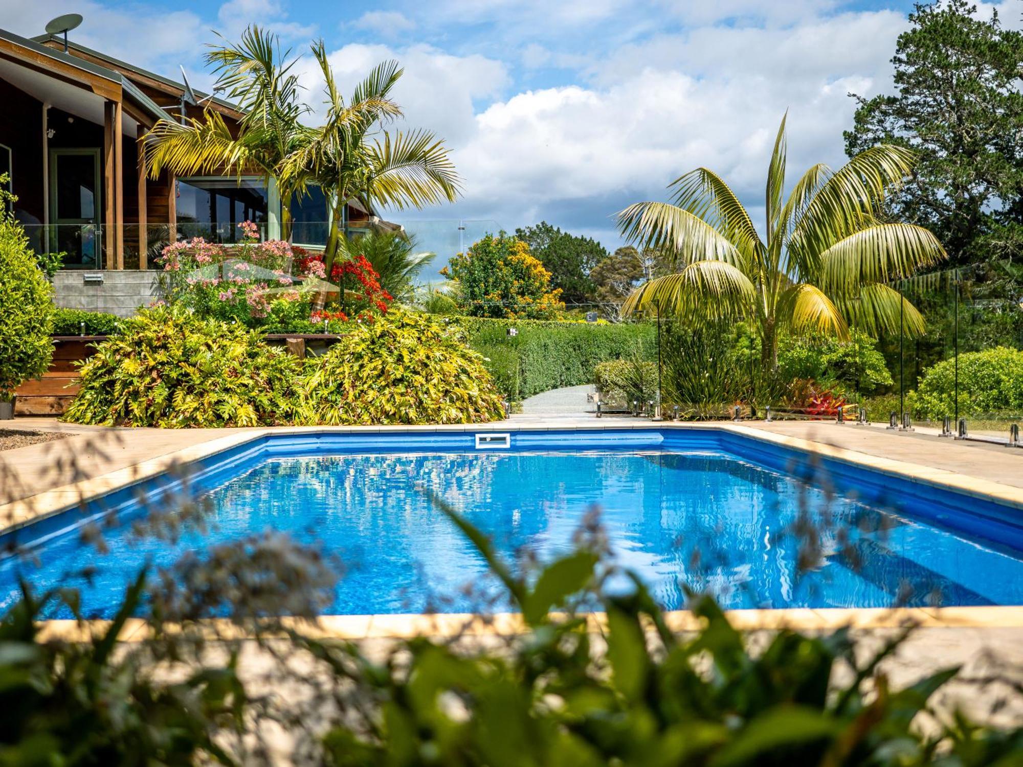 Te Awa Lodge Paihia Bagian luar foto