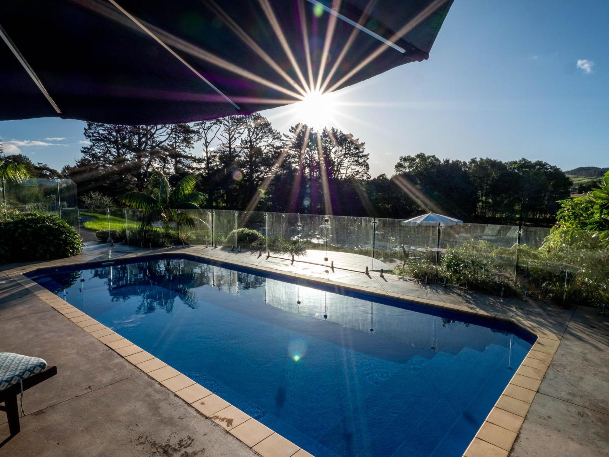 Te Awa Lodge Paihia Bagian luar foto