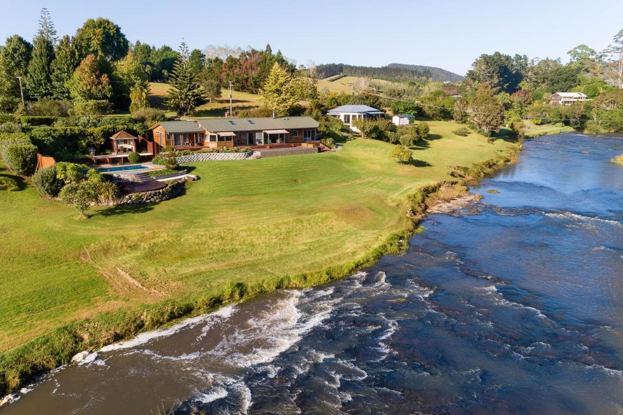 Te Awa Lodge Paihia Bagian luar foto